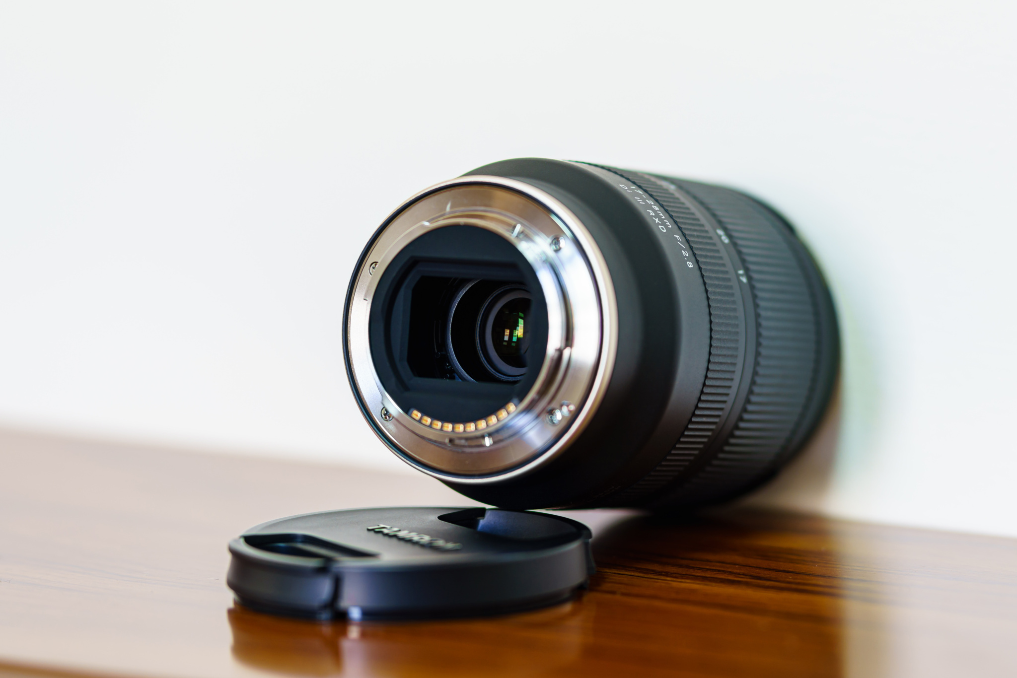 Tamron 17-28mm F2.8 A046
