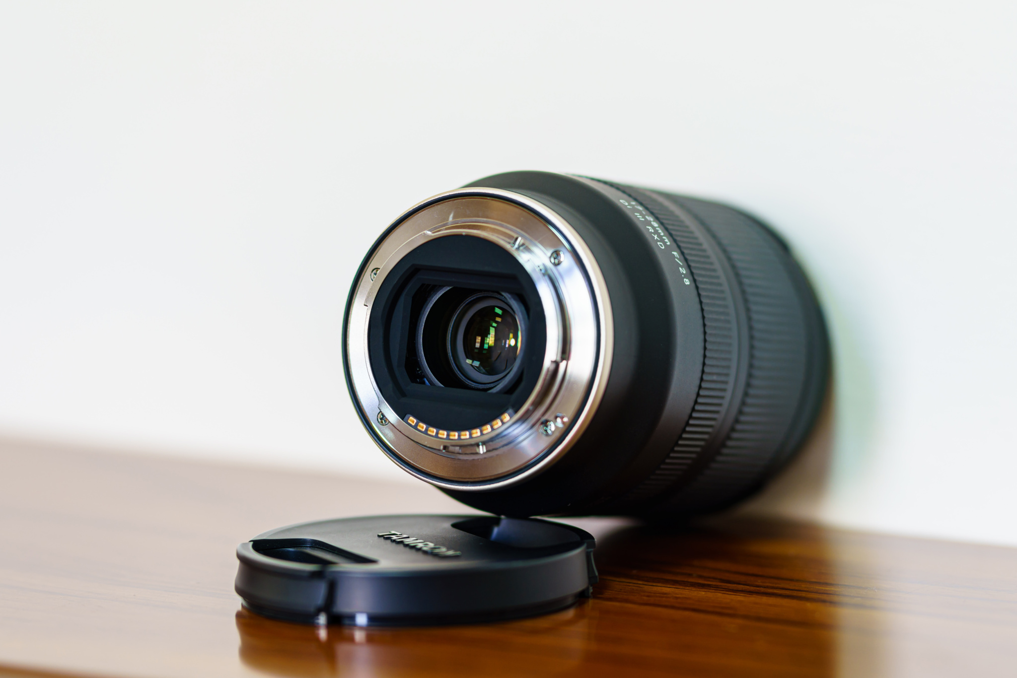 Tamron 17-28mm F2.8 A046