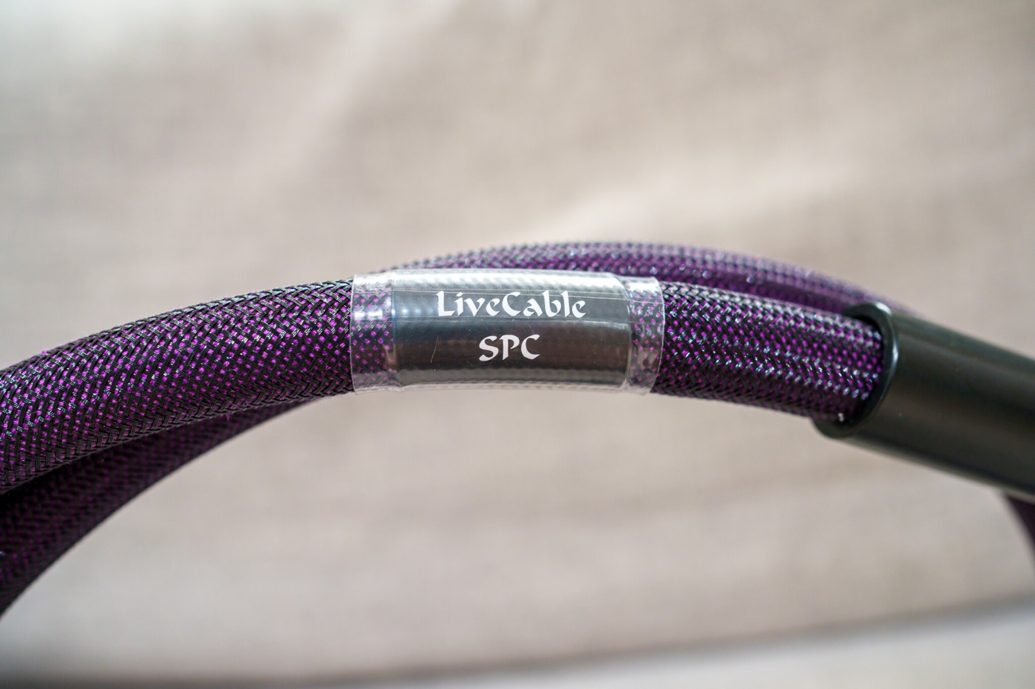 Live Cable S.P.C.