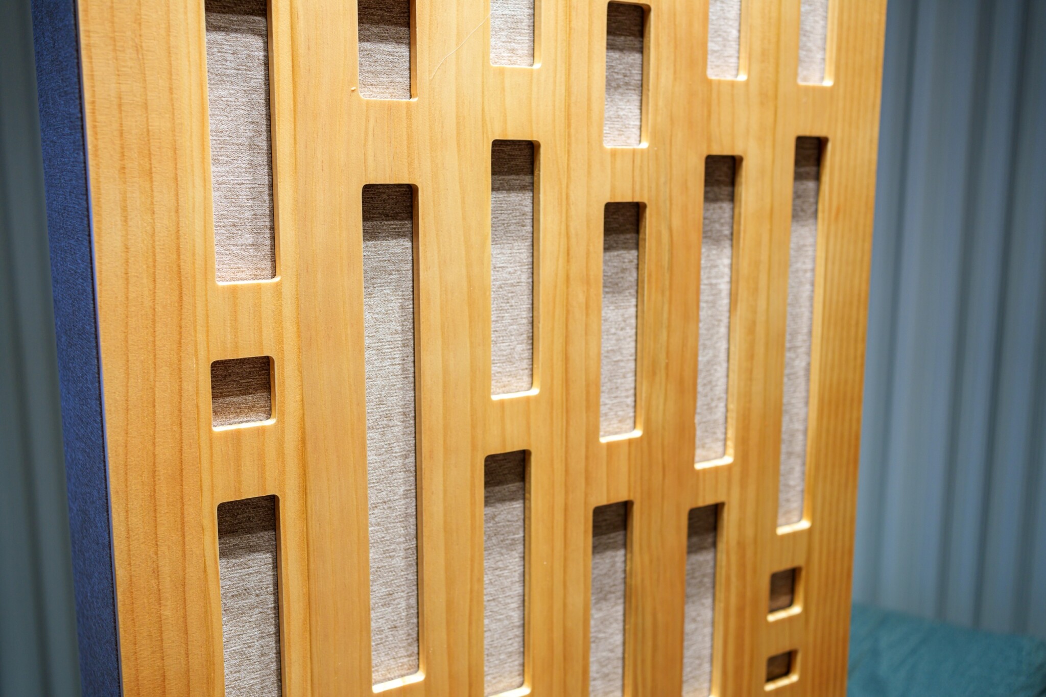 Mobile absorbers