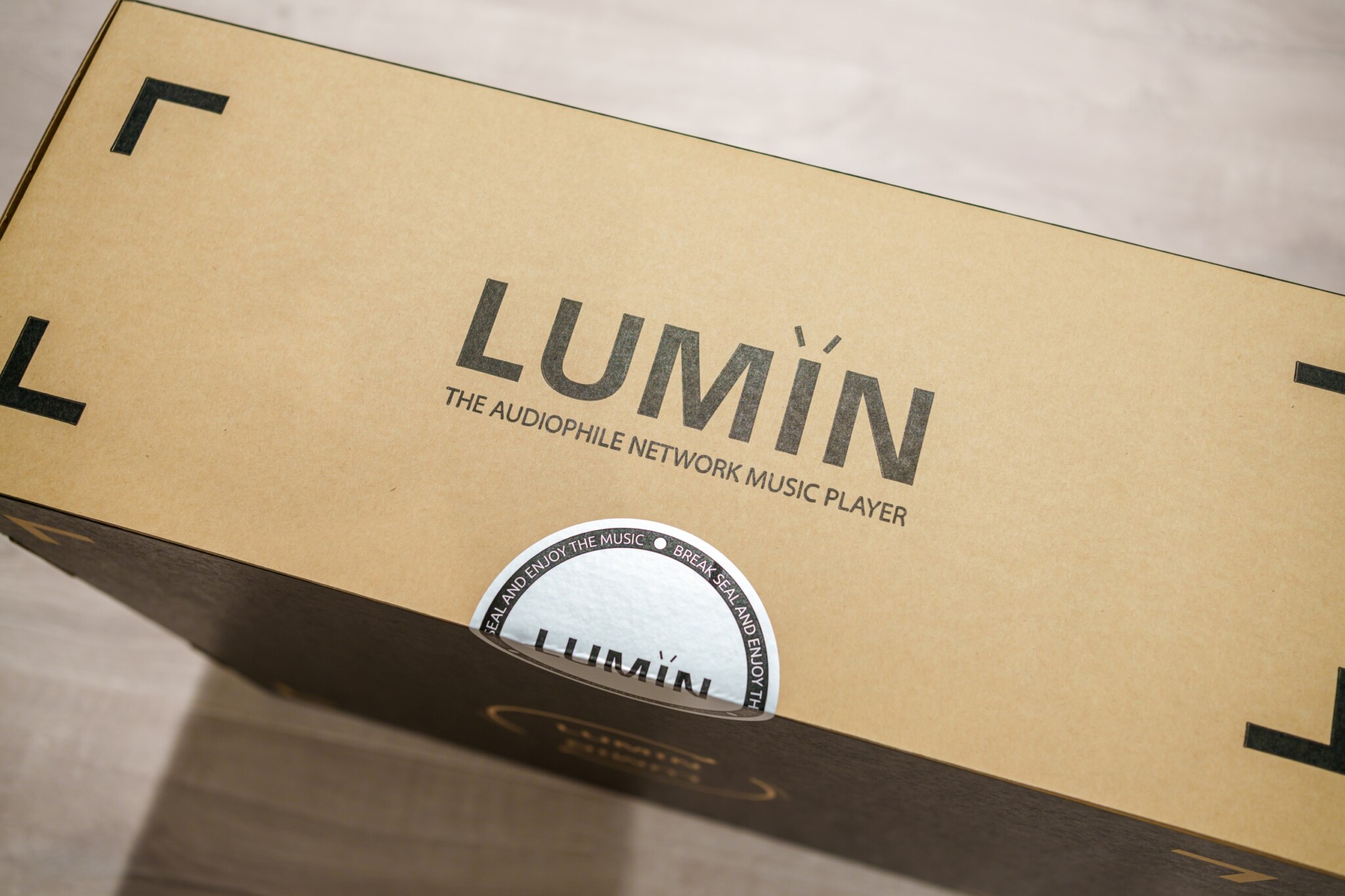LUMIN U2X
